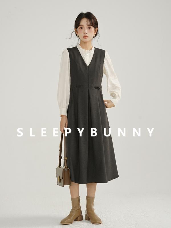 ジャンパースカート 大人 レディース 春秋 ミモレ丈 ノースリーブ ワンピース Vネック Aライン プリーツ リボン スリム 長袖 ブラウス フレンチ レトロ かわいい グレー アイボリー