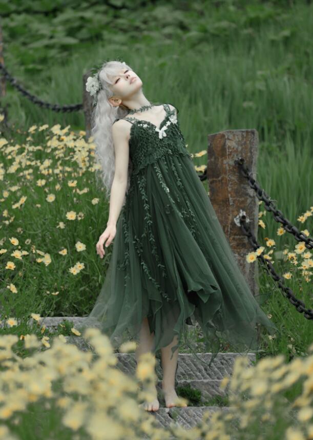 漢風 ドレス ロング丈 キャミソール イレギュラー裾 森の精霊 森の仙女 変身仮装レディース ハロウィン コスプレ衣装 チュールドレス 葉のフリンジ付き 漢元素 ドレス 森ガール系 ドレス 撮影衣装