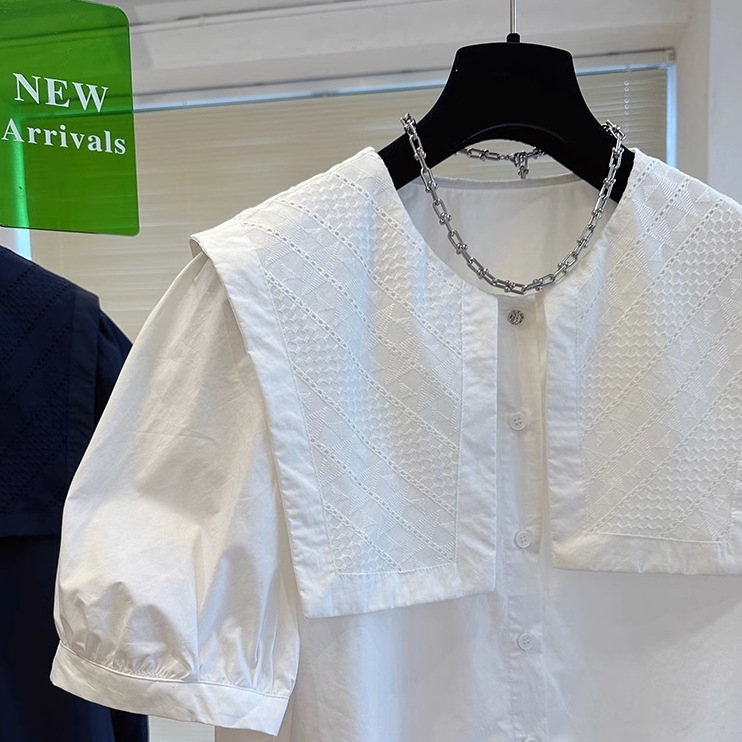 トップス ブラウス 白シャツ 白トップス 袖あり 半袖 パフスリーブ ラウンドネック 襟付き セーラーカラー 刺繍 前開き 綿 薄手 かわいい 大人可愛い きれいめ 大人 上品 おしゃれ レトロ 8,596円