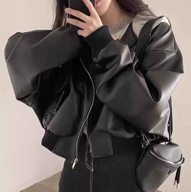 レディース ジャケット フェイクレザージャケット 長袖 クルーネック ファスナー ポケット 前開き フード付き フェイクレザー 大人可愛い シンプル カジュアル おしゃれ かっこいい こなれ感 ラフ