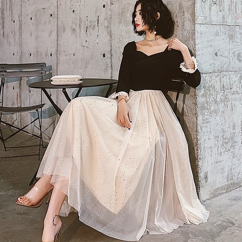 ドレス レディース パーティードレス カジュアルドレス l ロング シフォン 透け感 キラキラ 袖あり 7分袖 フリル クラシカル レトロ きれいめ 大人可愛い エレガント 上品 大人っぽ