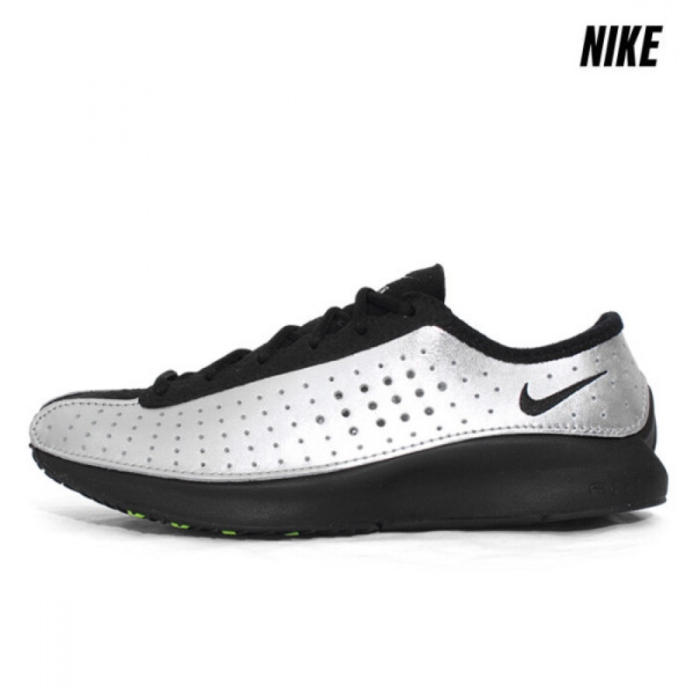 Nike 女性用エアスーパーフライスニーカー/ランニングシューズ