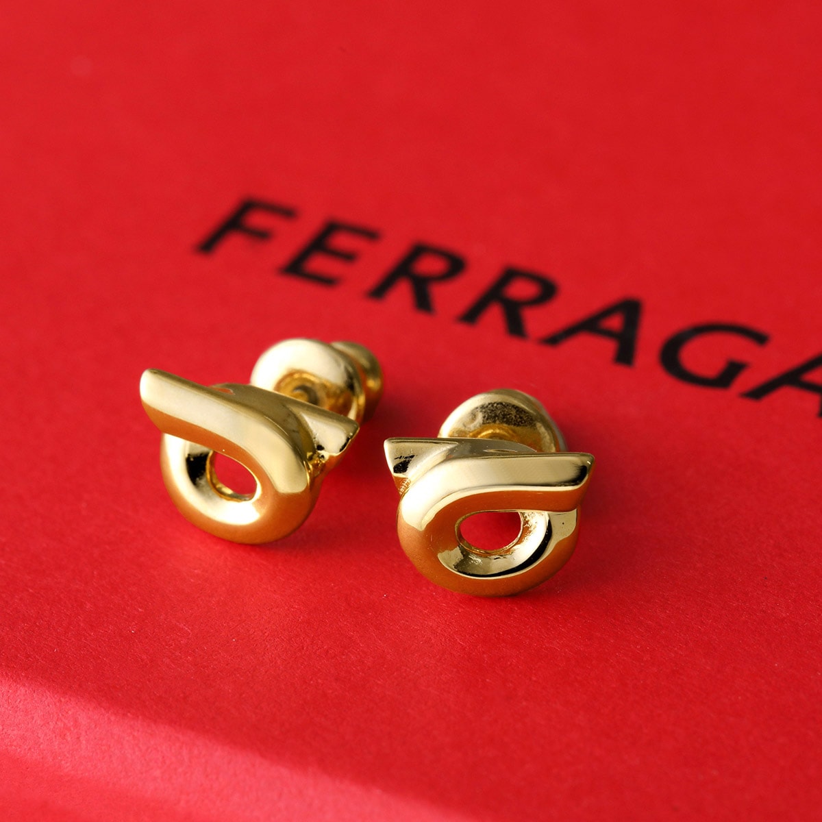FERRAGAMO フェラガモ ピアス 76 0697 レディース ガンチーニ スタッド アクセサリー 001/ORO