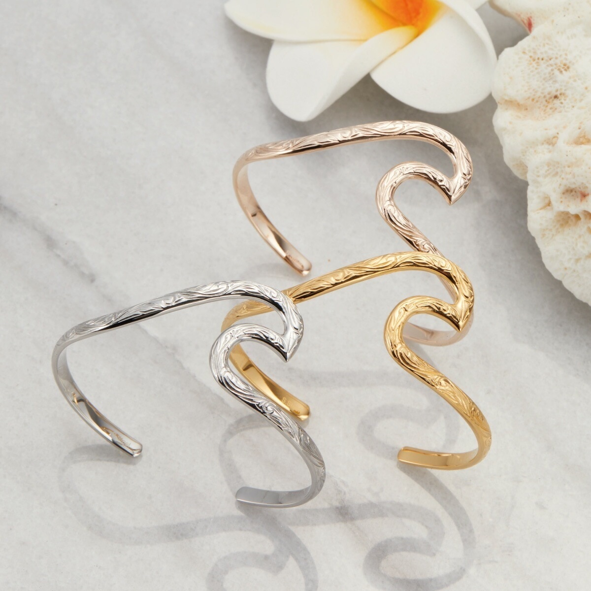 バングル レディース メンズ サージカルステンレス316L製 ハワイアンジュエリー スクロール 波