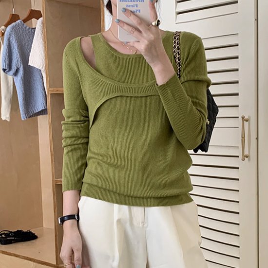 ニットセーター レディース トップス 長袖 ニット セーター 重ね着風 フェイクツーピース 個性的 リブニット カジュアル お出かけ おしゃれ ラウンドネック ファッション 肌見せ 女性 無地 秋冬