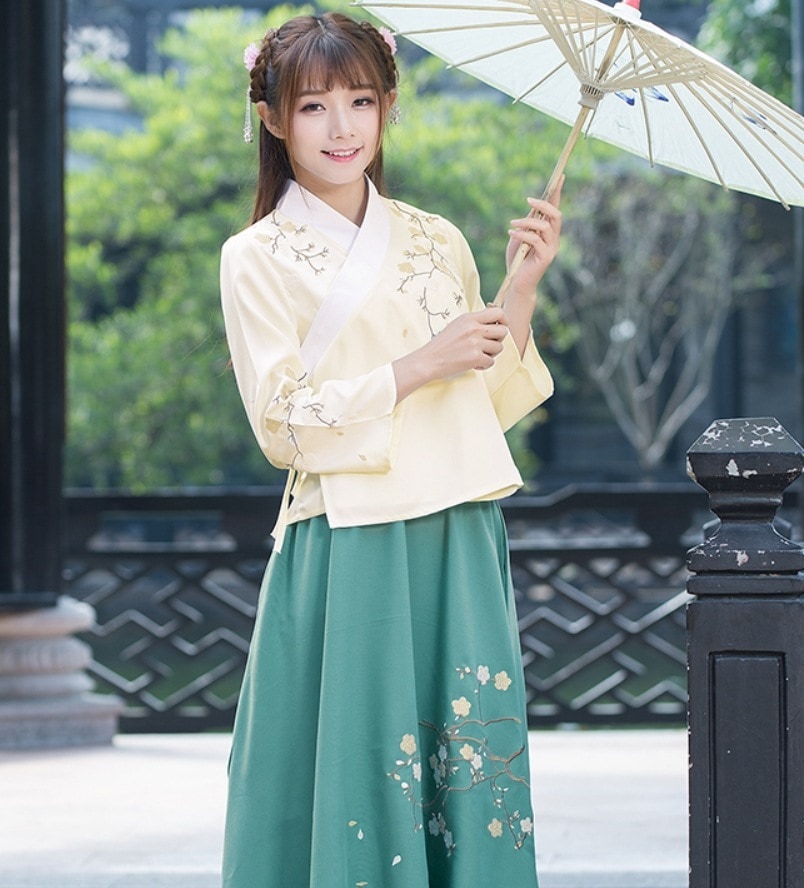 セットアップ デート 可愛い きれいめ 上品 おしゃれ かっこいい 可愛い ラブリー キュート ガーリー クール モード系 セクシー エレガント 存在感 フォーマル 花柄 小花柄 フラワー