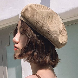 春と夏の新しいスタイルのストローベレー通気性中空ベレーレトロペインターハットレディース韓国帽子作品