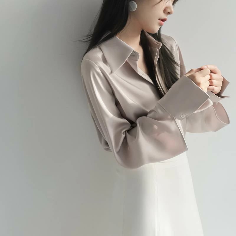 サテン ブラウス レディース 襟付き とろみ トップス きいサイズ 長袖 シャツ オフィス 個性的 きれいめ エレガント 白 ピンク グレー
