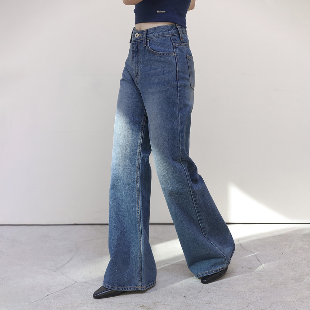 タイドウォッシュワイドセミブーツカットデニムパンツ