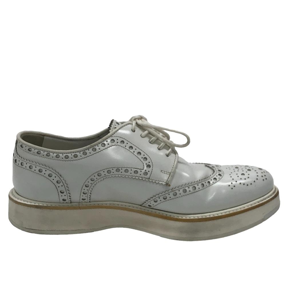 ウイングチップ レザー スニーカー ホワイト レディース ブランド