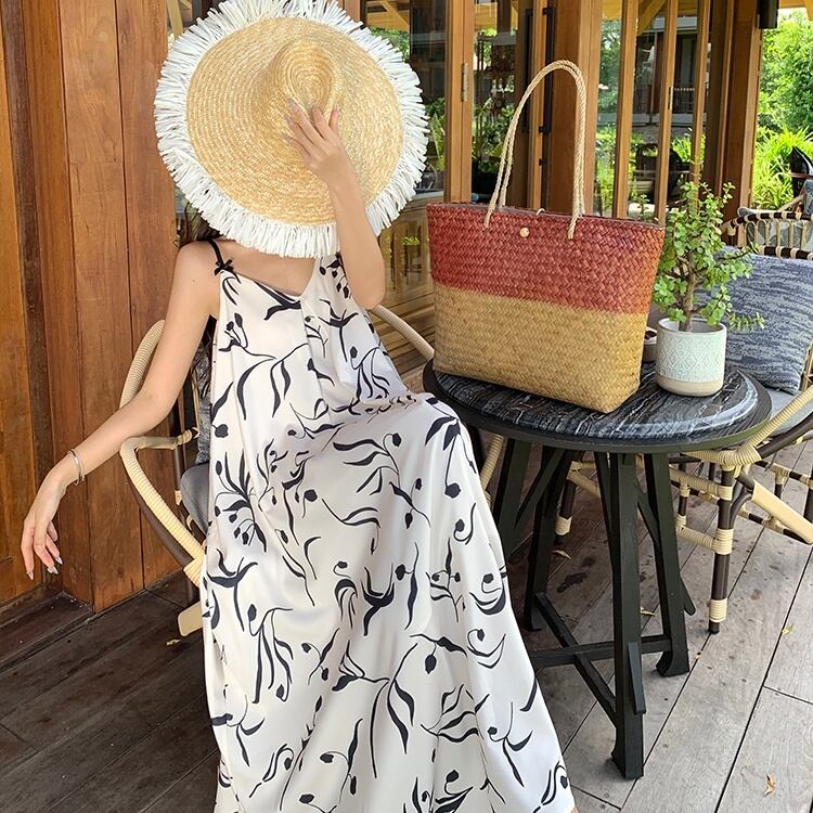 ワンピース マキシ丈ワンピース キャミソールワンピース フレアワンピース フレア マキシ丈 胸元 かわいい 大人可愛い きれいめ シンプル 上品 おしゃれ かっこいい カジュアル こなれ感 個性的 主