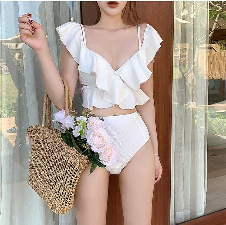 水着 ビキニ スイムウェア レディース タンキニ レイヤード フリル 谷間魅せ 盛れる かわいい 大人可愛い きれいめ セクシー シンプル カジュアル ナチュラル ゴージャス 華やか おしゃれ wsw