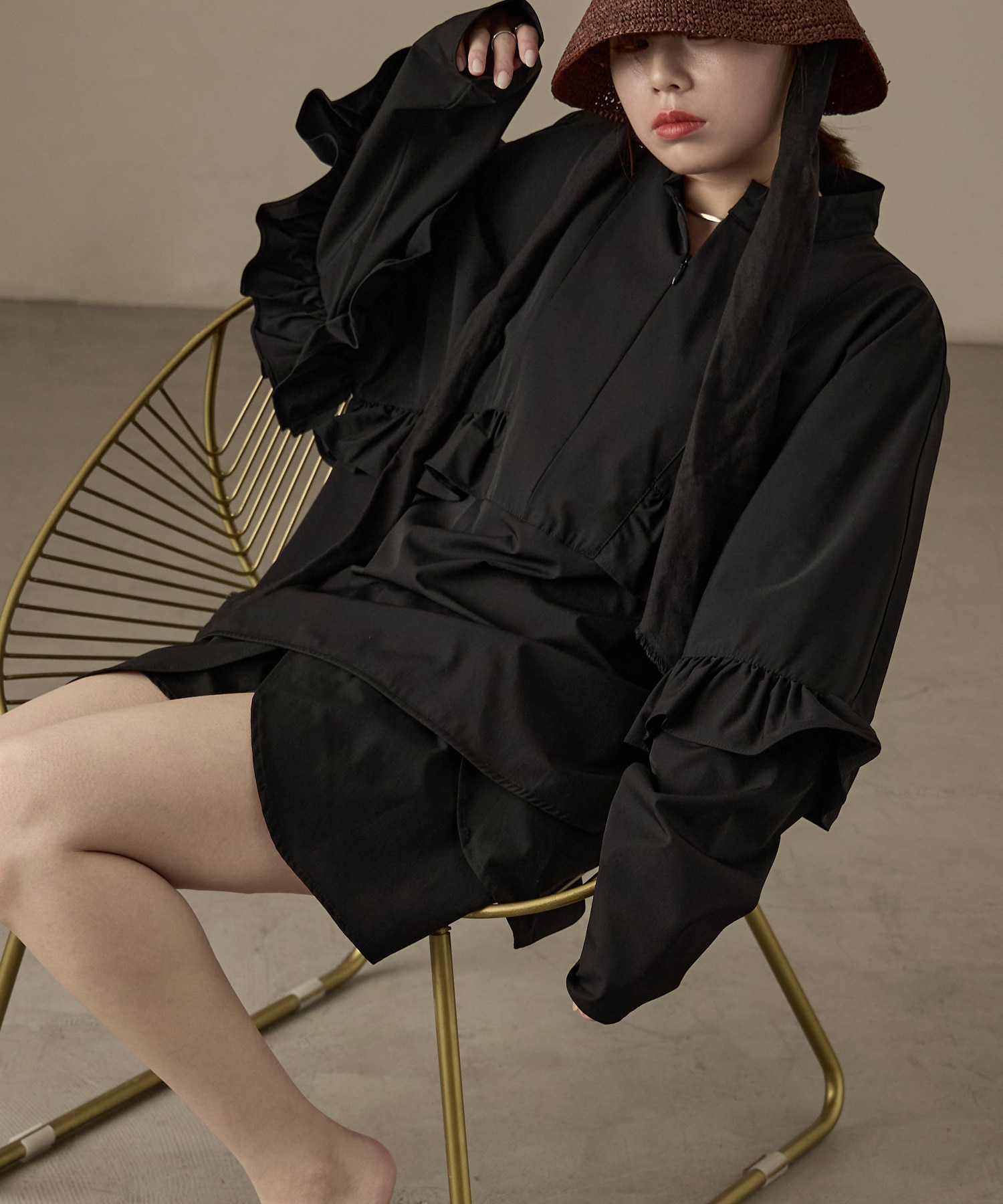 水陸両用 フリルデザイン ラッシュガード ブラウス セットアップ可能 長袖 トップス UVカット UPF50+ 紫外線対策 日焼け止め 速乾 つなぎ セットアップ 韓国ファッション 軽量 無地