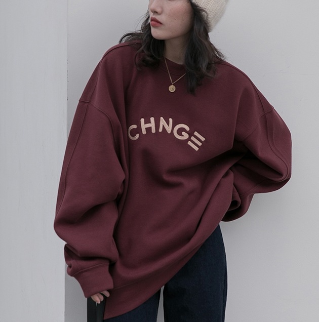 トップス セーター トレーナー レギュラー丈 長袖 萌袖 レギュラー袖 ラウンドネック ストレート 刺繍 厚手 コットン ラフ スポーティー ルーズ クール 個性的 ワインブラウン ダークグレー