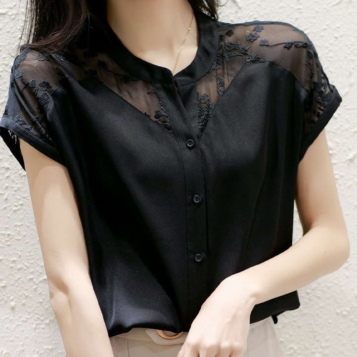 トップス シャツ 半袖 クルーネック 前開き ボタン ミディアム丈 刺繡 シースルー 透け感 かわいい 大人可愛い きれいめ シンプル 上品 おしゃれ かっこいい カジュアル こなれ感 個性的 主役級