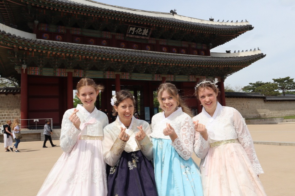 [ソウル】午後半日文化体験ガイドツアー(昌德宮+仁寺洞+南大門)