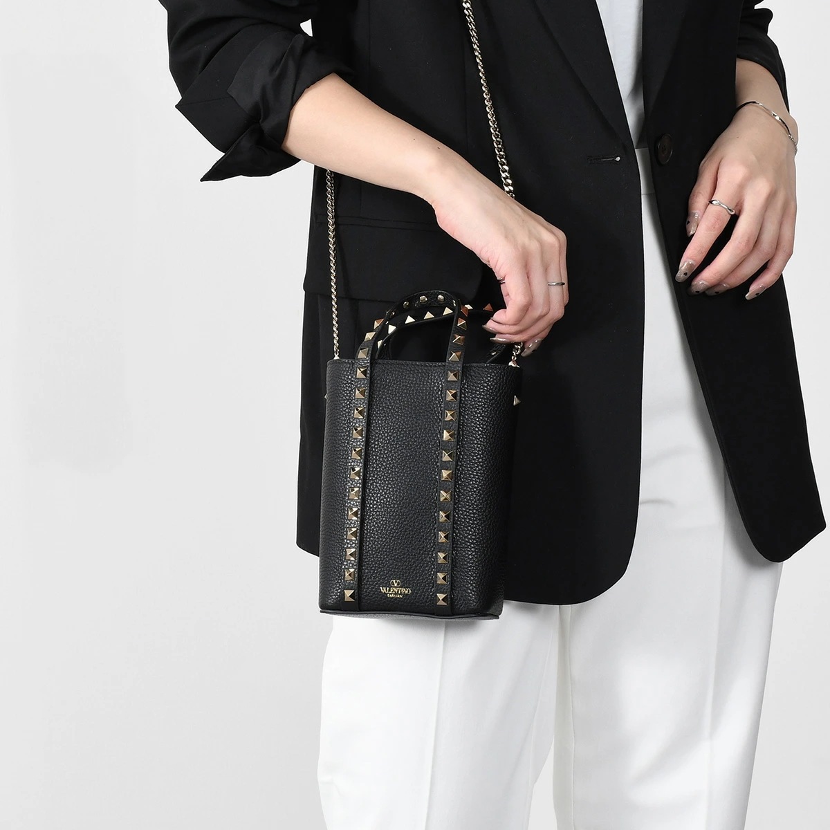 ハンドバッグ ショルダーバッグ ロックスタッズ BAG P0X90 VSH レディース ブラック カーフスキン