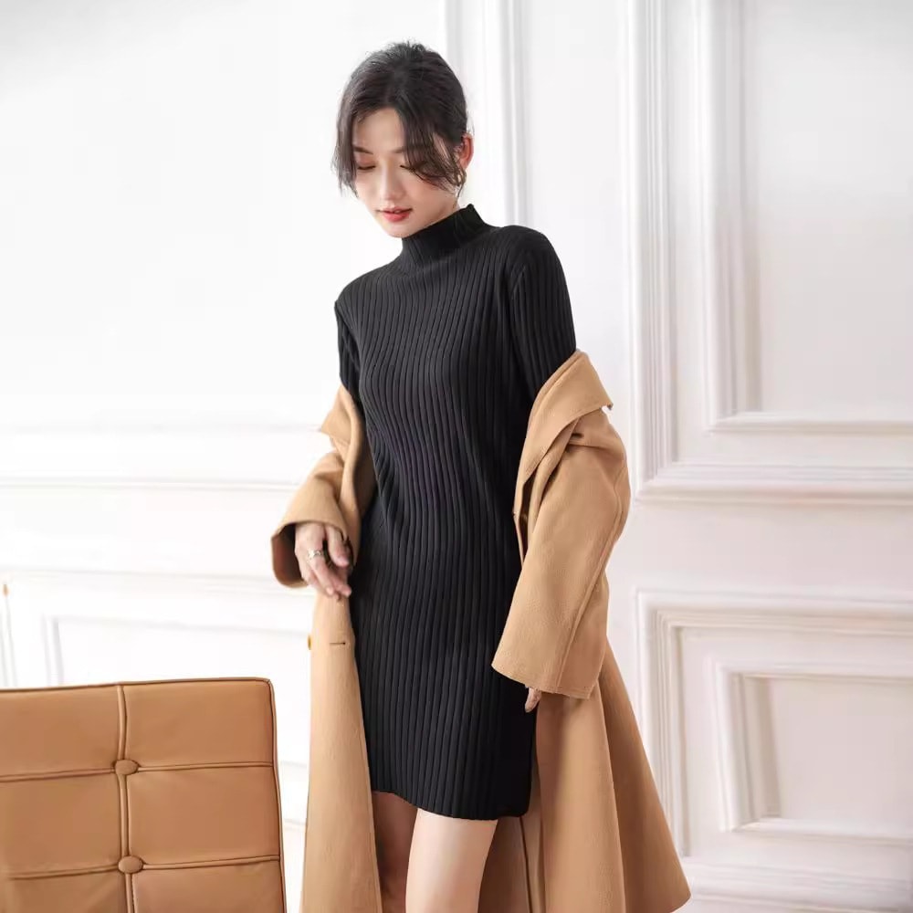 【1つ買うと10つ無料】ニットドレス女性2025秋と冬の小さな長いゆるい半分の首の黒いセータースカート