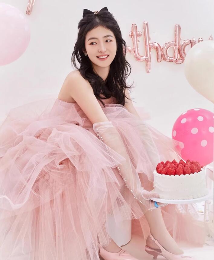 撮影用のワンピース 韓国風 花嫁ドレス ロングドレス カラードレス 前撮り 同窓会 パーティードレス 高級感 お姫様ドレス セクシー イブニングドレス 発表会 スレンダー 上品 エレガント 披露宴 お