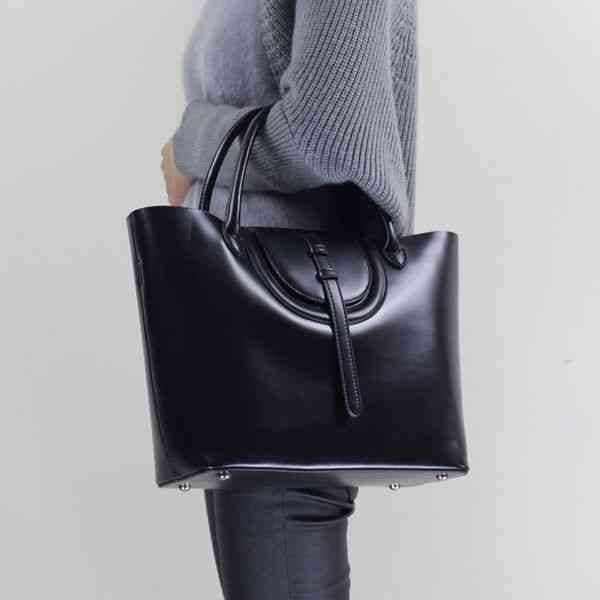 ハンドバッグ レディース ブランド ランキング 冬 トートバッグ レザー革 カジュアル ブランド 軽い 黒 ショルダーバッグ 本革 小さめ おしゃれ 春 ワンマイルバッグ 夏 人気 トート 斜めがけ