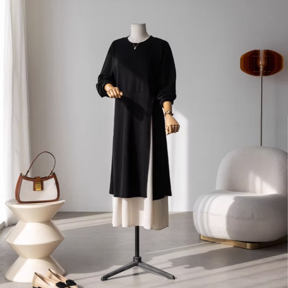 ワンピース ロングスカート フレアスカート 膝下 ロング ロング丈 マキシ マキシ丈 袖あり 長袖 Uネック ラウンドネック 襟なし フレア Aライン 切り替えデザイン かわいい 大人可愛い おしゃれ