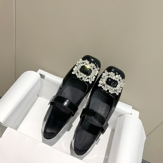 【取寄：納期2週間】パンプス レディース ローヒール パンプス レディース ビジュー ラインストーン ストラップ パンプス レディース 歩きやすい かわいい 個性的 パンプス レディース ローヒール