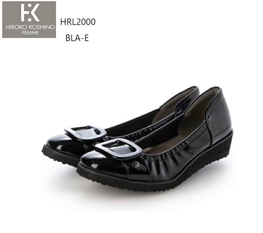 HIROKO KOSHINO(ヒロコ コシノ)HRL2000 レディス 撥水加工 ウエッジヒールエレガンスバックル付きカジュアルパンプス シャーリングゴムをあしらった