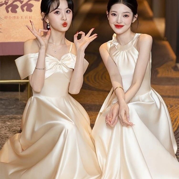 新しいシャンパンカラーのサテンの花嫁介添人ドレスは夏にぴったりで洗練されたユニークなスタイルで普段着に適しており婚約パーティーにも最適です 4,378円