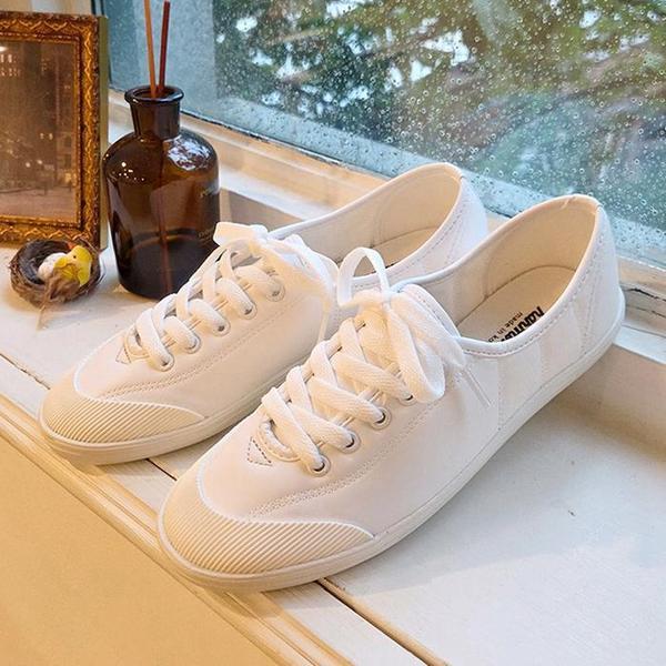 女性用ローカットスニーカー カジュアルスニーカー