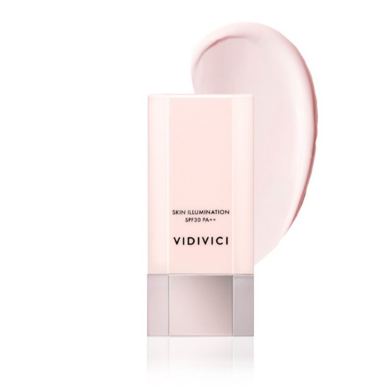 スキンイルミネーションSPF30 PA++ 25ml 4,784円