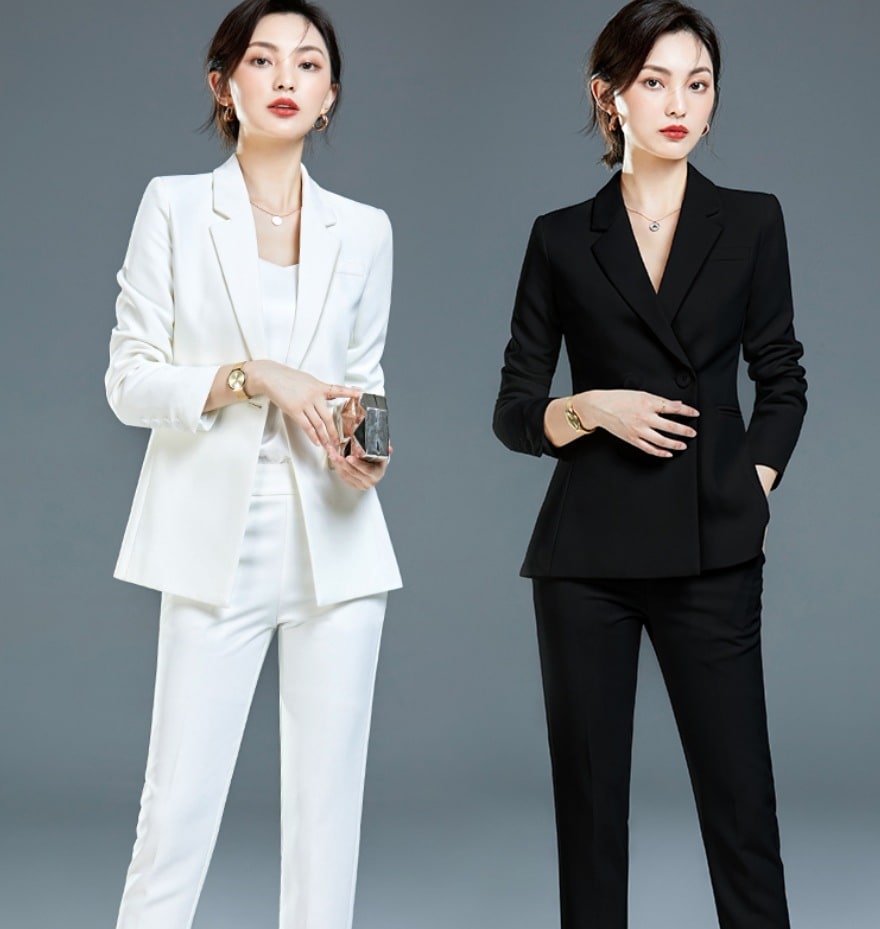 アウター デート モテアイテム スーツ ミモレ丈 長袖 可愛い きれいめ 上品 おしゃれ かっこいい 可愛い ラブリー キュート ガーリー クール モード系 セクシー エレガント 存在感