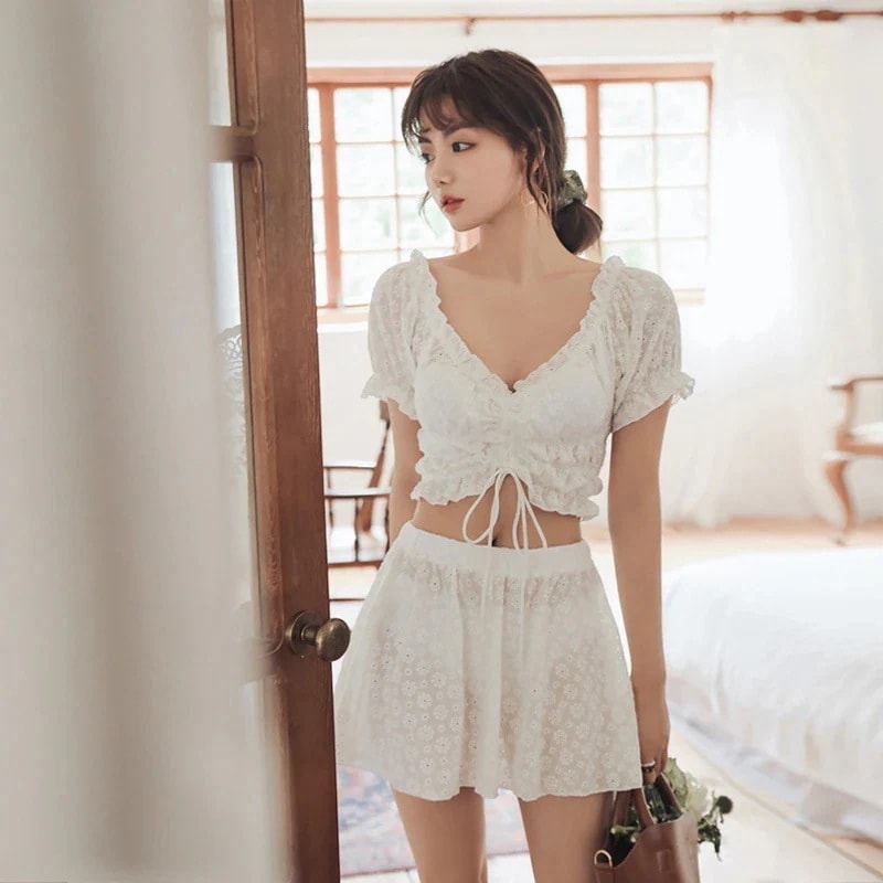 【送料無料】スカートスタイルのスプリット水着女性の新しい保守的な学生半袖腹痩身ファン韓版の温泉水着