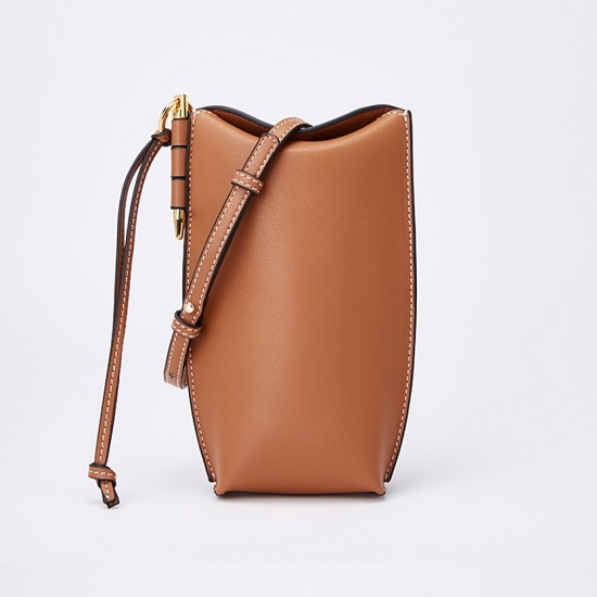 【取寄：納期2週間】バッグ スマホポーチ 本革 牛革 軽量 コンパクト ショルダー ミニショルダー スマホポーチ