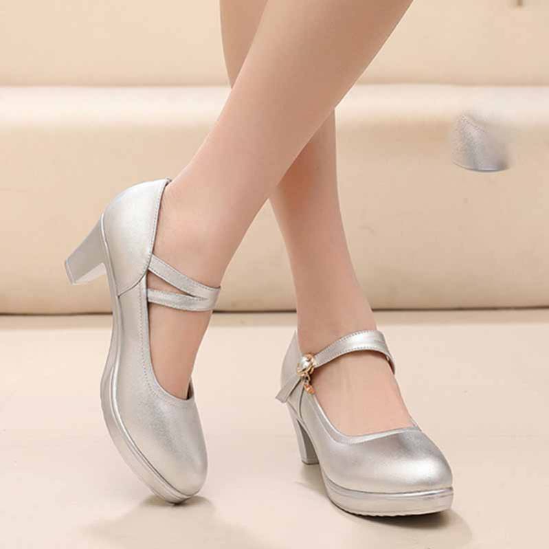 777円OFFクーポン 美脚 走れる コンフォートシューズ レディース 靴 パンプス 痛くない 歩きやすい 厚底 黒 ラウンドトゥ チャンキーヒール 仕事 通勤 無地 ソフト 履き心地 太ヒール 大き