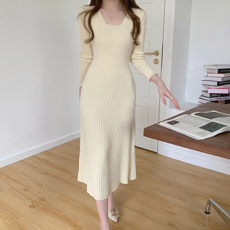 秋と冬の新しい膝上ロング セーター スクエア カラーと A ライン スイング ニット ドレス女性
