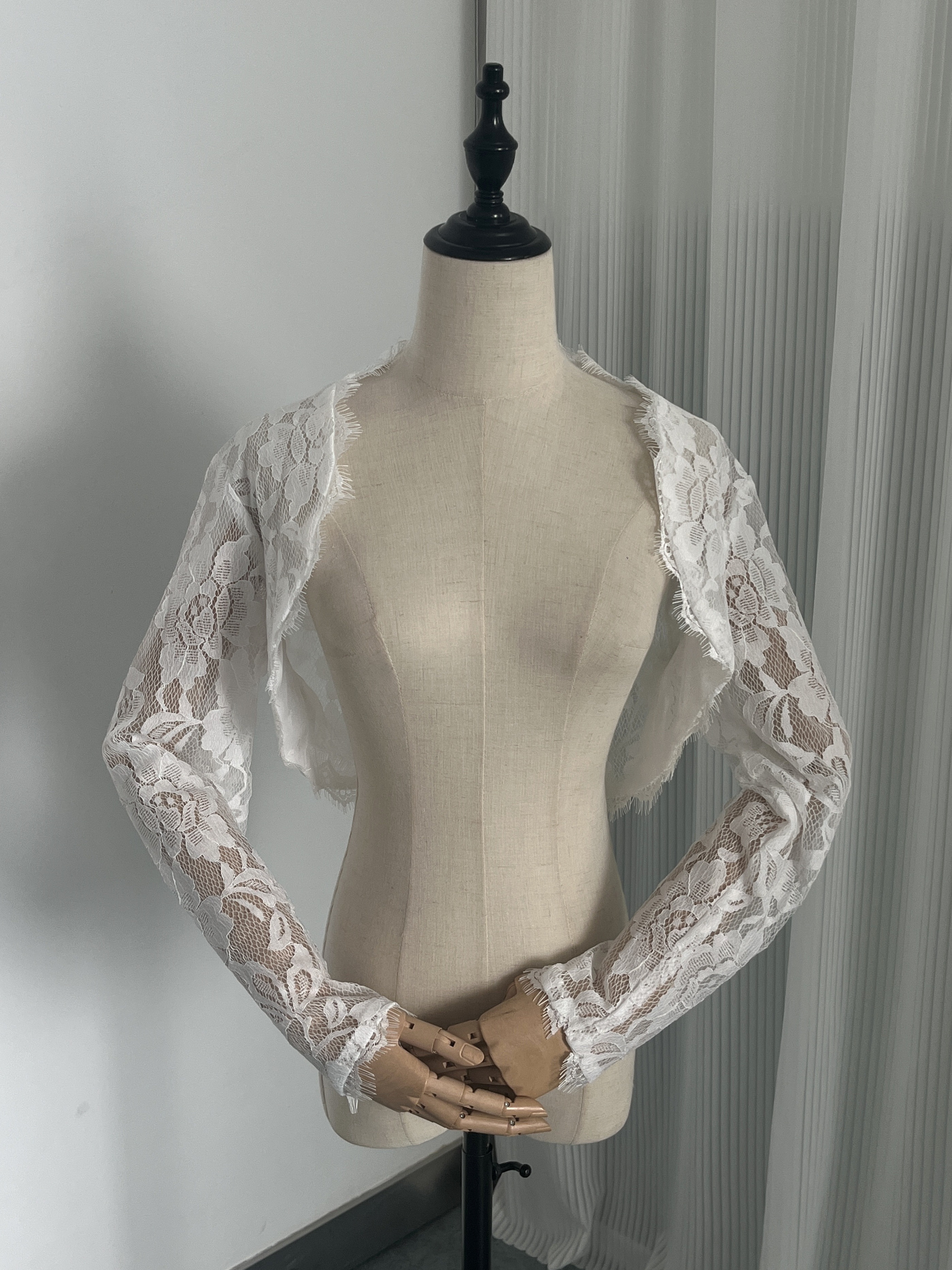 ポンチョ ウエディングドレス用 オフホワイト 快適な生地 ロングスリーブ 上品花レース 9,209円