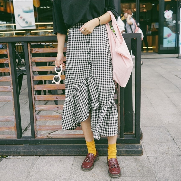 3163.フロントボタン チェック柄フリルスカート（ブラック）2019 春夏 お出かけ 普段使い カジュアル