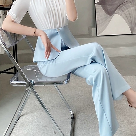 レディース ボトムス パンツ ストレートパンツ ハイウエスト ストレート ウエストマーク ポケット おしゃれ かっこいい レトロ こなれ感 個性的 主役級 存在感 抜け感 無地 キュート