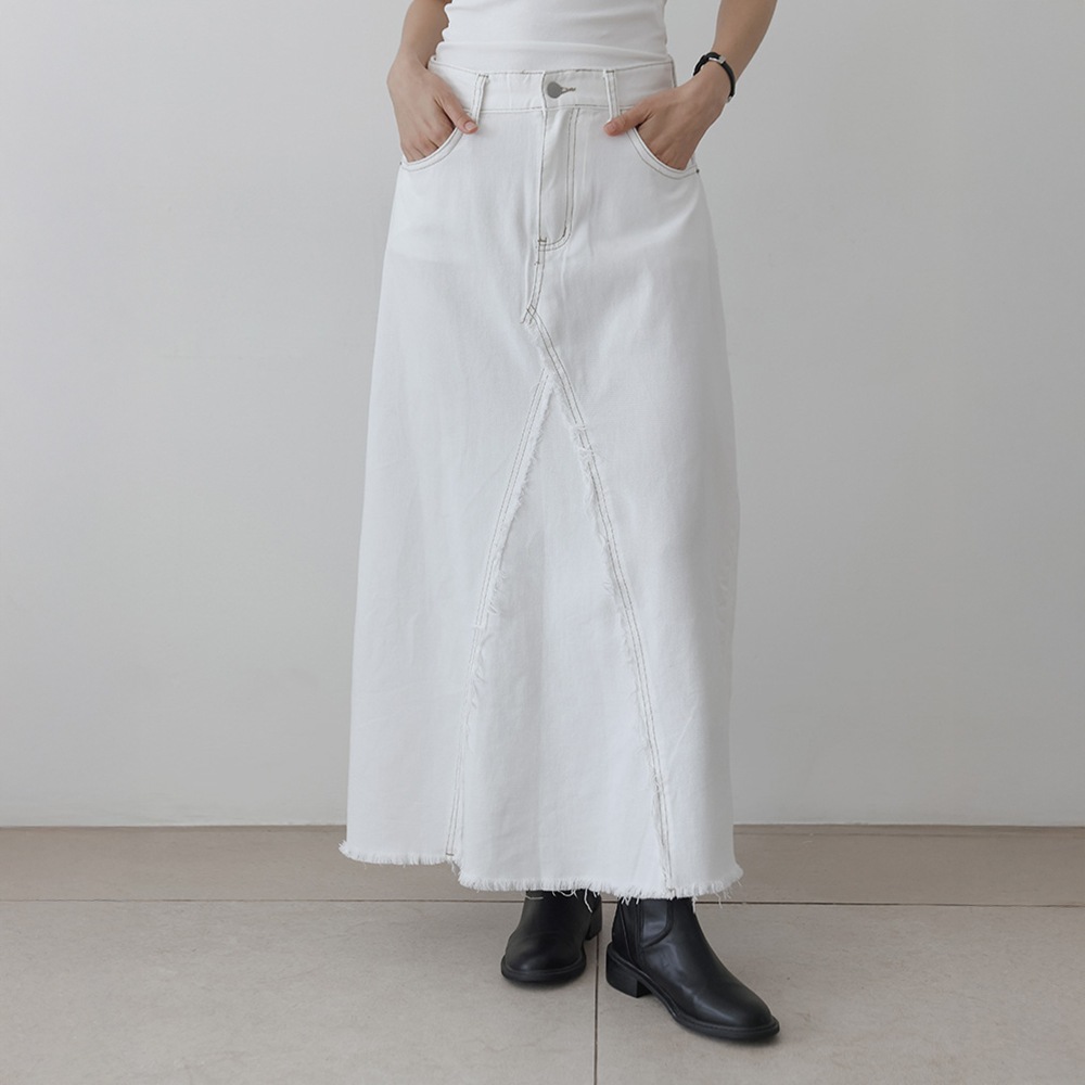 トリエフリンジ切開マキシスカート