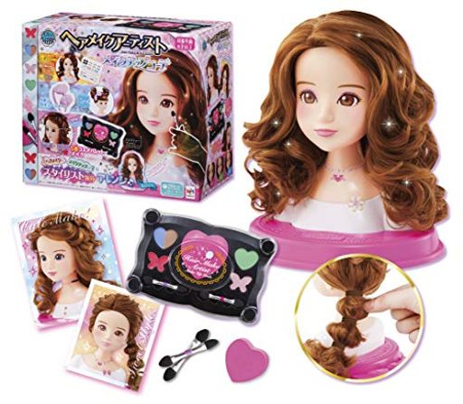 ヘアメイクアーティスト メイクアップコーデ