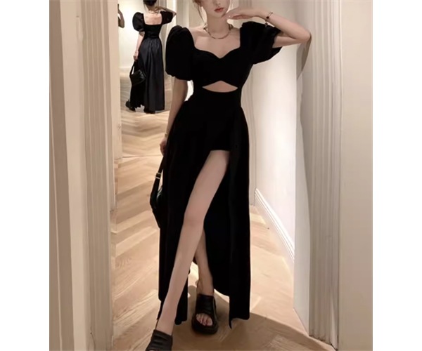 レディース ドレス ロング マキシ イレギュラー アシンメトリー 左右非対称 半袖 パフスリーブ スクエアネック スリム 細身 ウエストマーク スリット プルオーバー 可愛い きれいめ シンプル