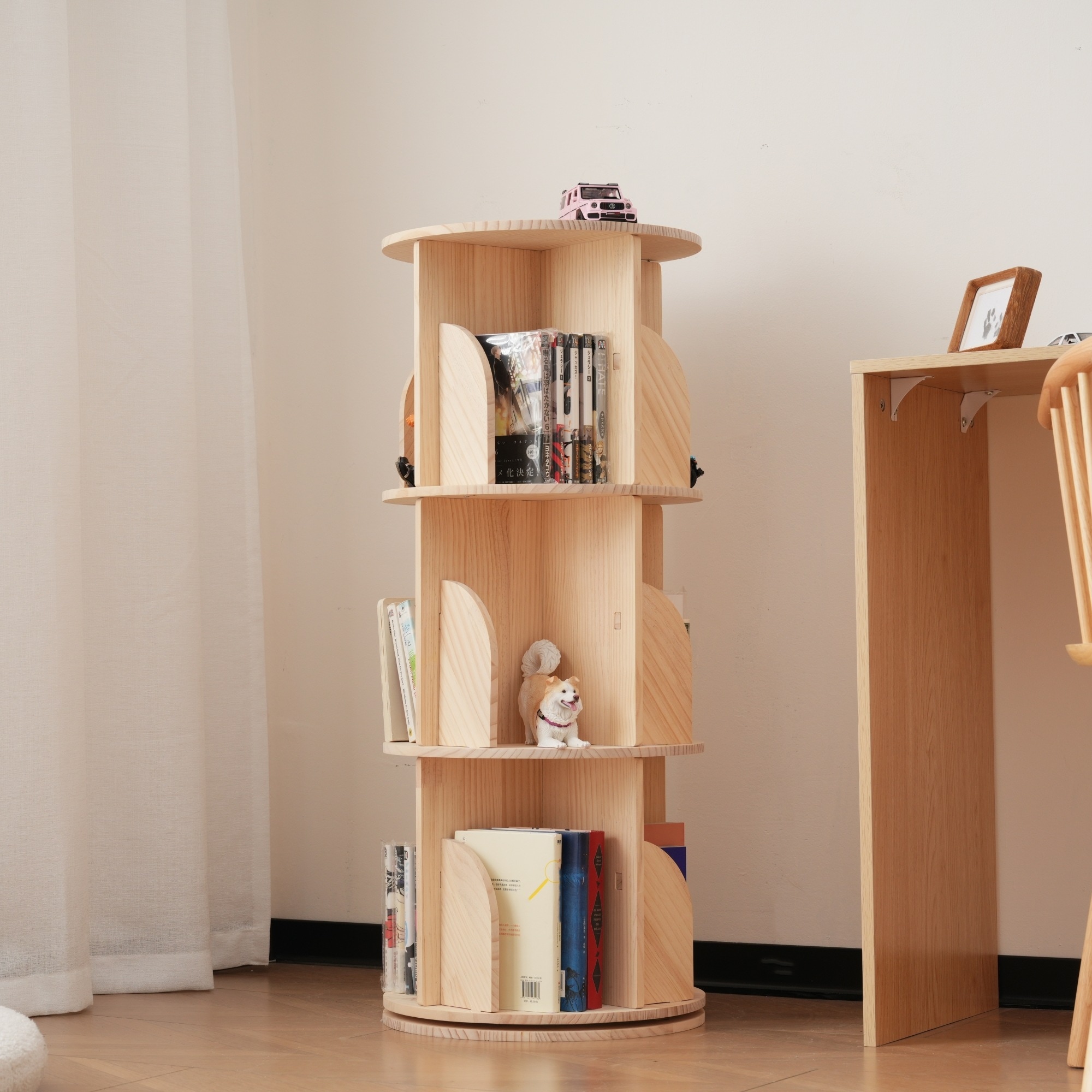 【大好評！最安値挑戦!】無垢材 回転式本棚 飾り棚 絵本棚 360回転本棚 コミック収納棚 本棚 大容量 回転ラック 組立簡単 省スペース 収納ラック 2段3段4段5段GG8717 Natural W