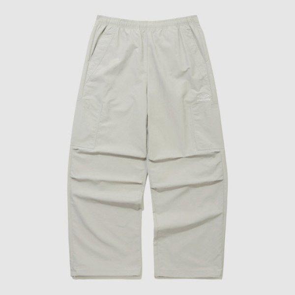 M パンツ NQK UQ123CPT23-PBE コットンのような肌触り パラシュートパンツ PLATINUM BEIGE