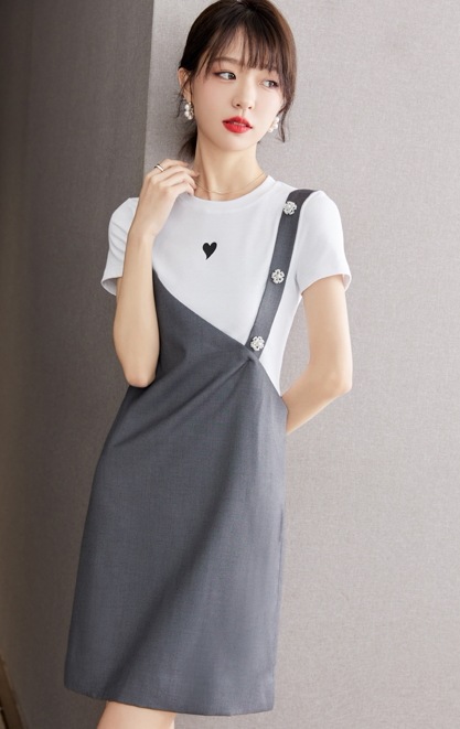 トップス ワンピース Tシャツ 白トップス 膝丈 ひざ丈 膝上 袖あり ノースリーブ 半袖 ラウンドネック ストレート 2点セット かわいい 大人可愛い きれいめ シンプル カジュアル 大人 上品