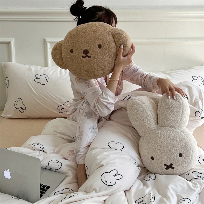 超人気 ミッフィー 布団カバーキュートで爽やかなミッフィーうさぎの綿タイプaニット綿で柔らかく肌に優しい小さなうさぎの掛け布団カバー4点セット