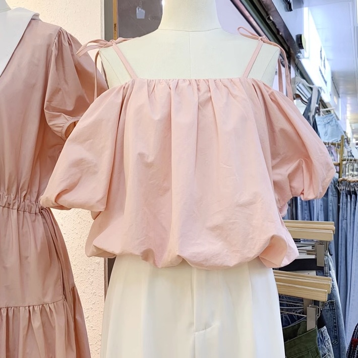 トップス シャツ 白トップス 袖あり 半袖 パフスリーブ オフショルダー 襟なし かわいい 大人可愛い シンプル 大人 おしゃれ お洒落 アジアン エスニック 大人女子 こなれ感 キュート セクシー