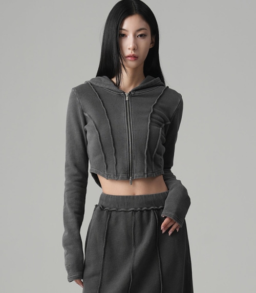 アヴァンドレス 3D カッティングフードジップアップピグメントチャコール