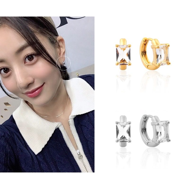 [TWICEジヒョ着用] 四角いキュービックキッチ ワンタッチピアス/韓国ファッション/韓国ファッションスタイル/韓国ストリートファッション/SNSで人気/韓国の人気ブランド