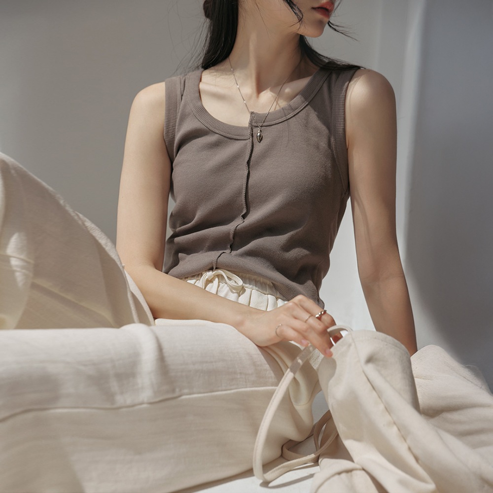 オーウンドゴルジアンバルカットスリーブレス