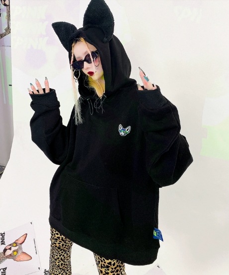 原宿風 レディース パーカー ストリート ヒップホップ ポケット 異国風 フード 猫耳 かわいい カジュアル おしゃれ ラフ ルーズ 個性的 クール 存在感 ラブリー キュート アクティブ リラックス